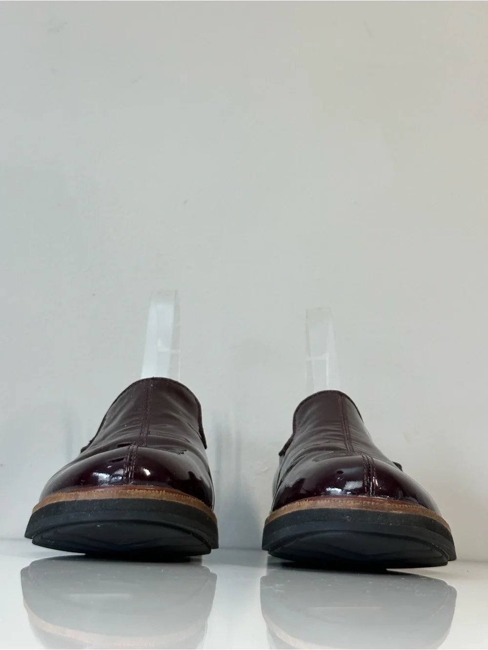 Clarks Frida Aubergine Patent Leather Loafers Size 6